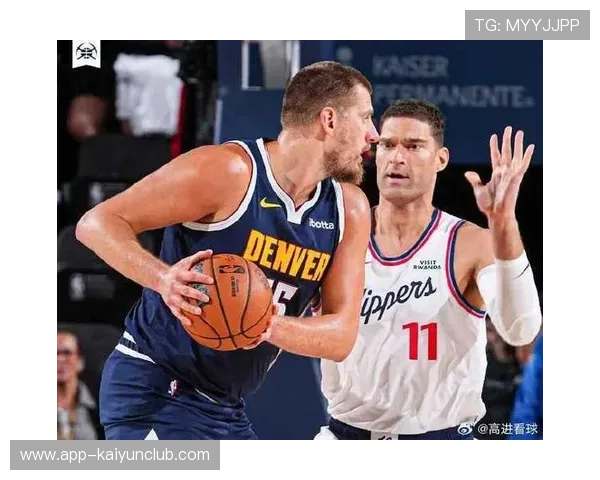 快船五巨头磨合仍失败,哈登怒摔毛巾 快船五巨头磨合仍失败,哈登怒摔毛巾