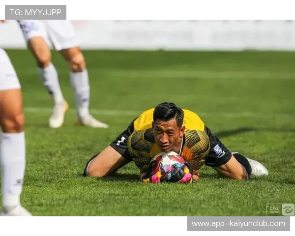 武汉三镇的边路推进如风暴般展开 武汉三镇的边路推进如风暴般展开