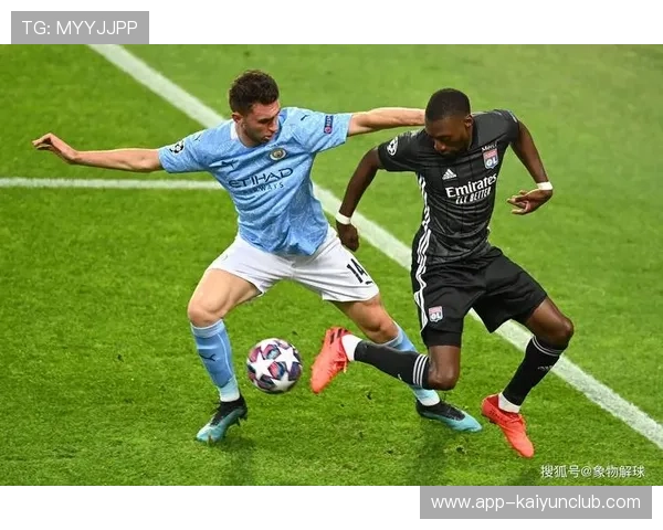 法甲里昂中场压制对手,比赛进入掌控期